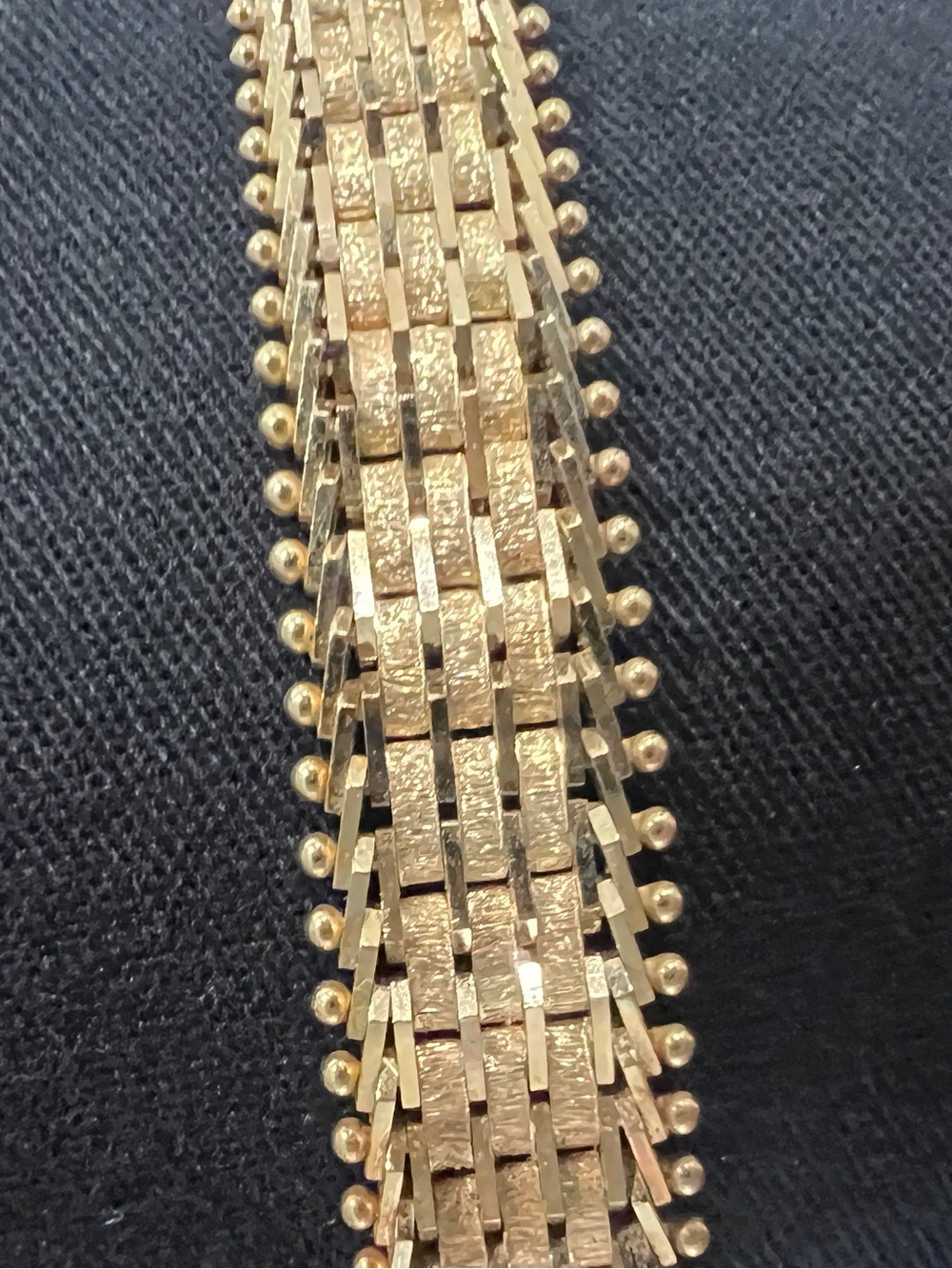 14K Vintage Gold 7.5in 9mm 14g Gate/Brick Link Bracelet - Picture 4 of 12